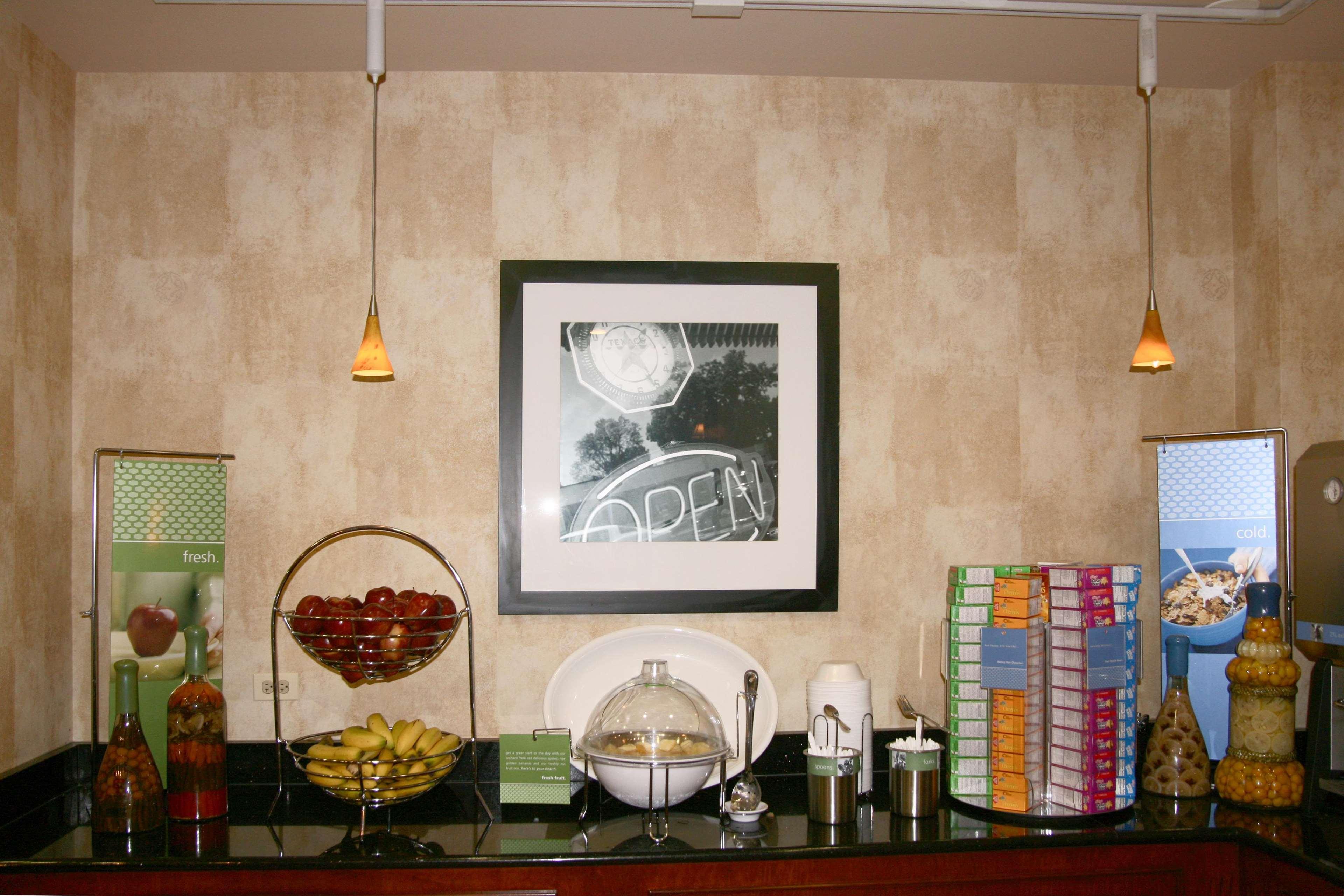 Hampton Inn & Suites Bolingbrook Restoran fotoğraf