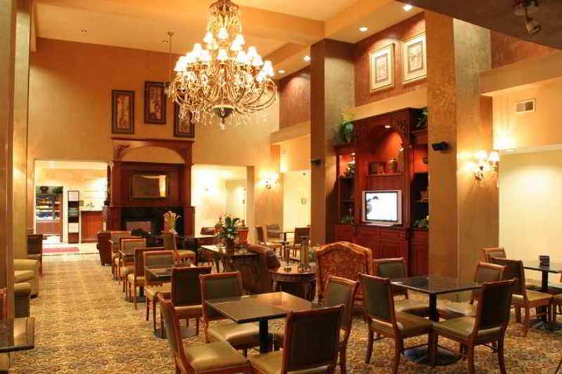Hampton Inn & Suites Bolingbrook Restoran fotoğraf